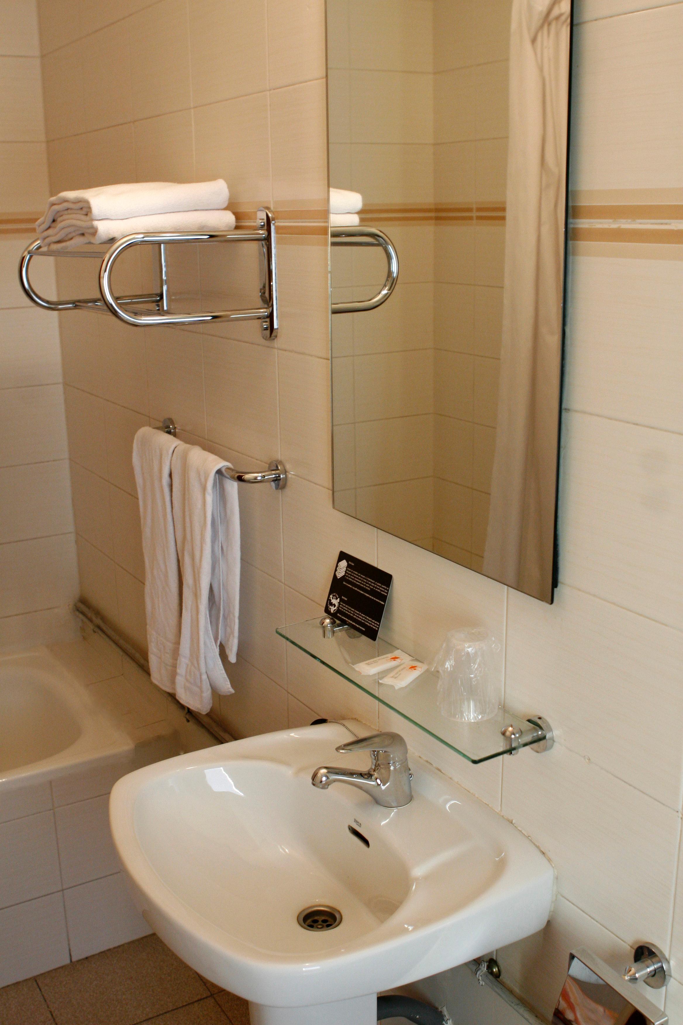 Font Andorra Hostel 马萨纳 外观 照片