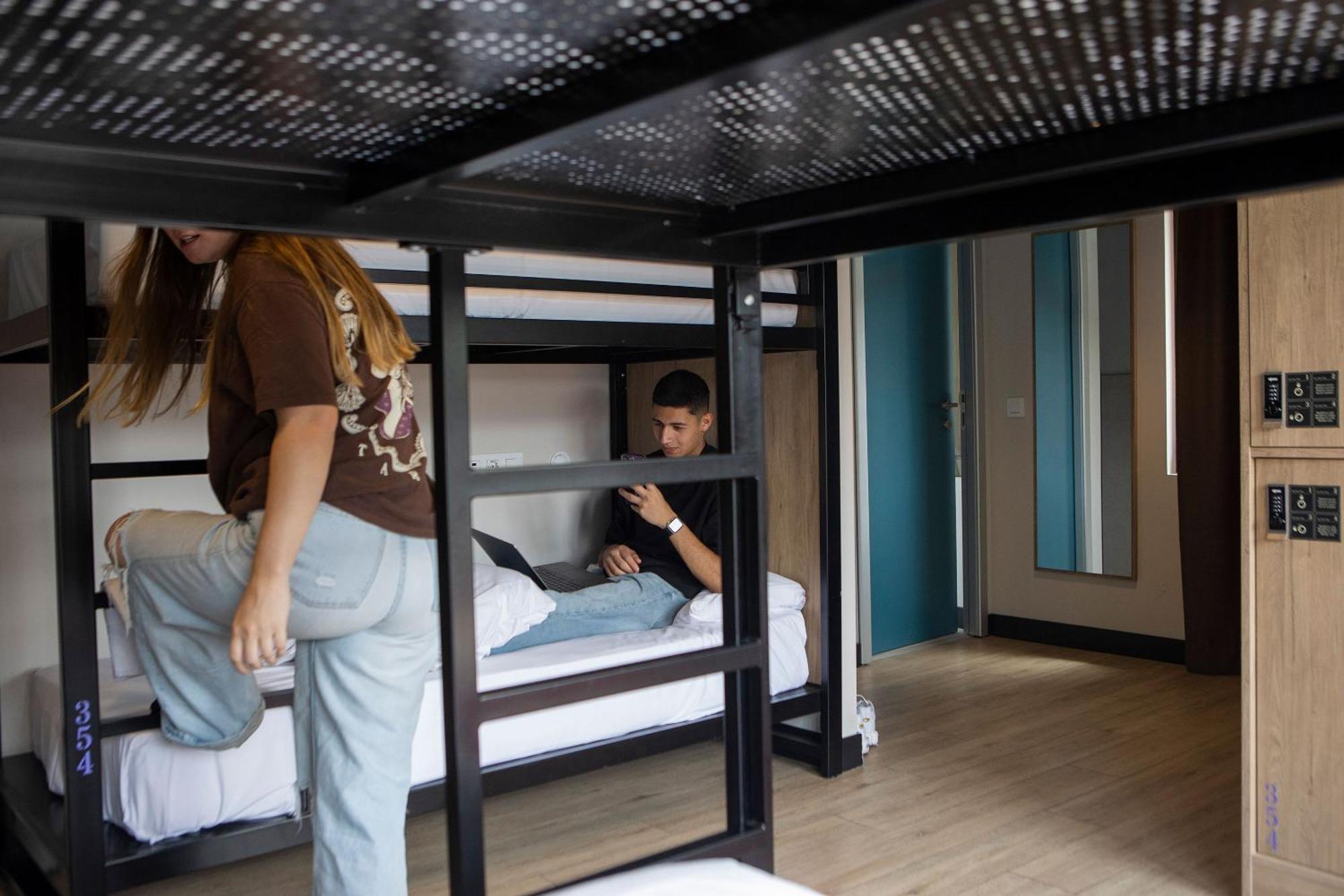 Font Andorra Hostel 马萨纳 外观 照片