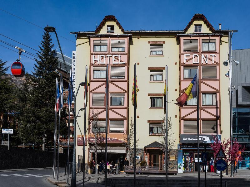 Font Andorra Hostel 马萨纳 外观 照片